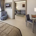 Punta Molino & Thermal 5* איסקיה